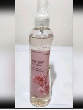 TRADE ONLY: Bath And Body Works Pleasures Original Sweet Pea Body Splash 8oz